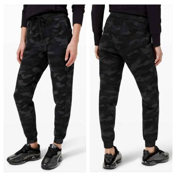lululemon athletica Pants - LULULEMON ATHLETICA Scuba High Rise Jogger 'Fleece 28' Heritage 365 Camo Deep Co